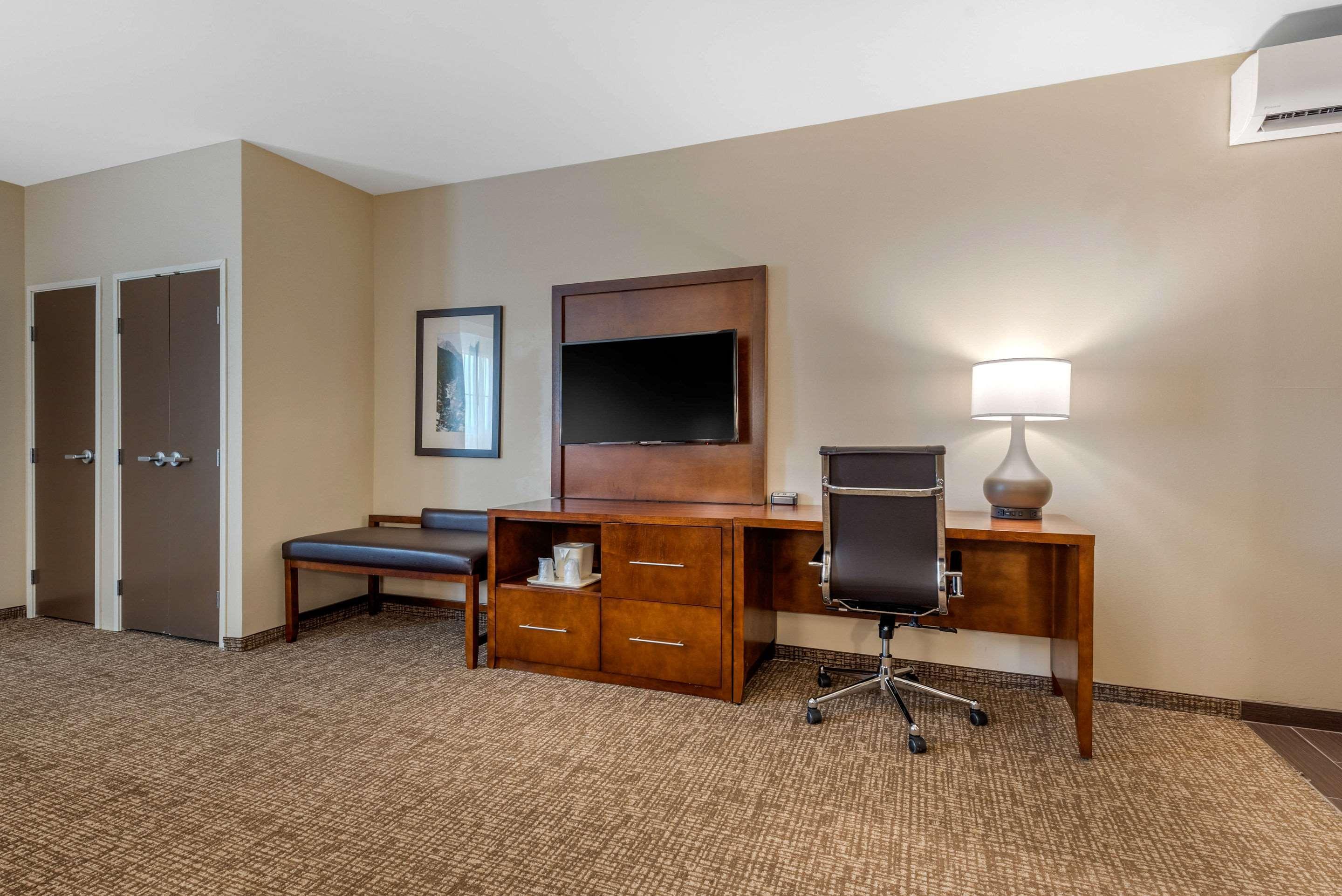 Comfort Suites Denver Near Anschutz Medical Campus Аурора Екстериор снимка