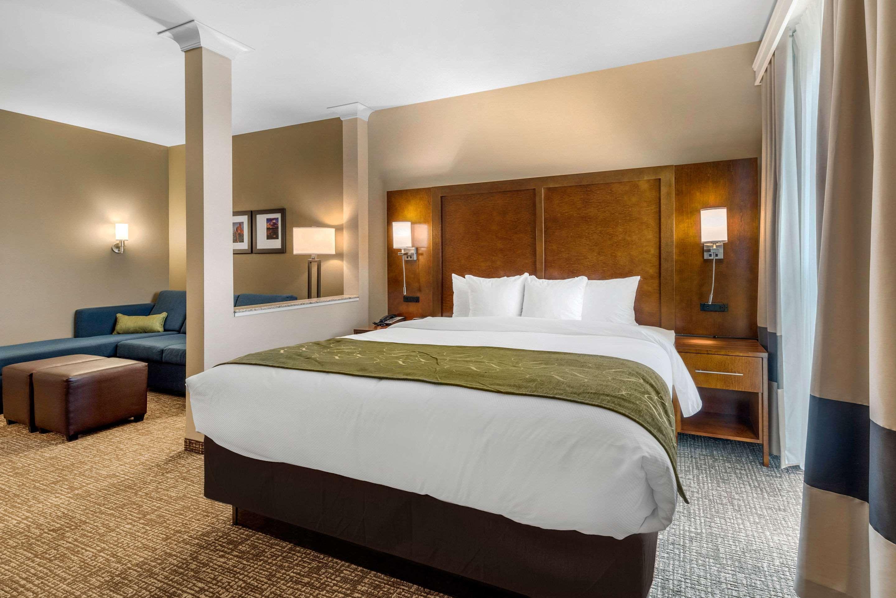 Comfort Suites Denver Near Anschutz Medical Campus Аурора Екстериор снимка