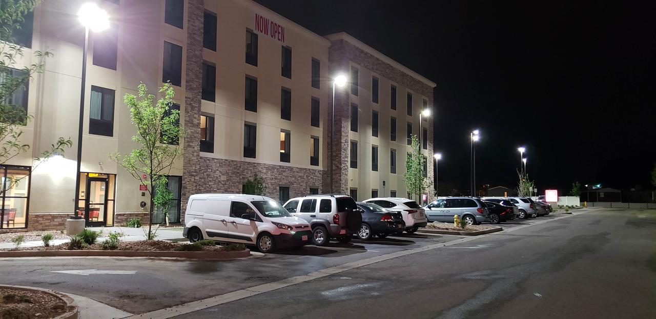 Comfort Suites Denver Near Anschutz Medical Campus Аурора Екстериор снимка