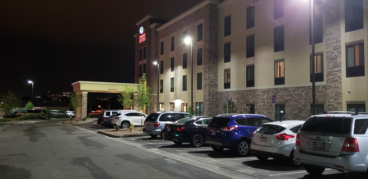 Comfort Suites Denver Near Anschutz Medical Campus Аурора Екстериор снимка