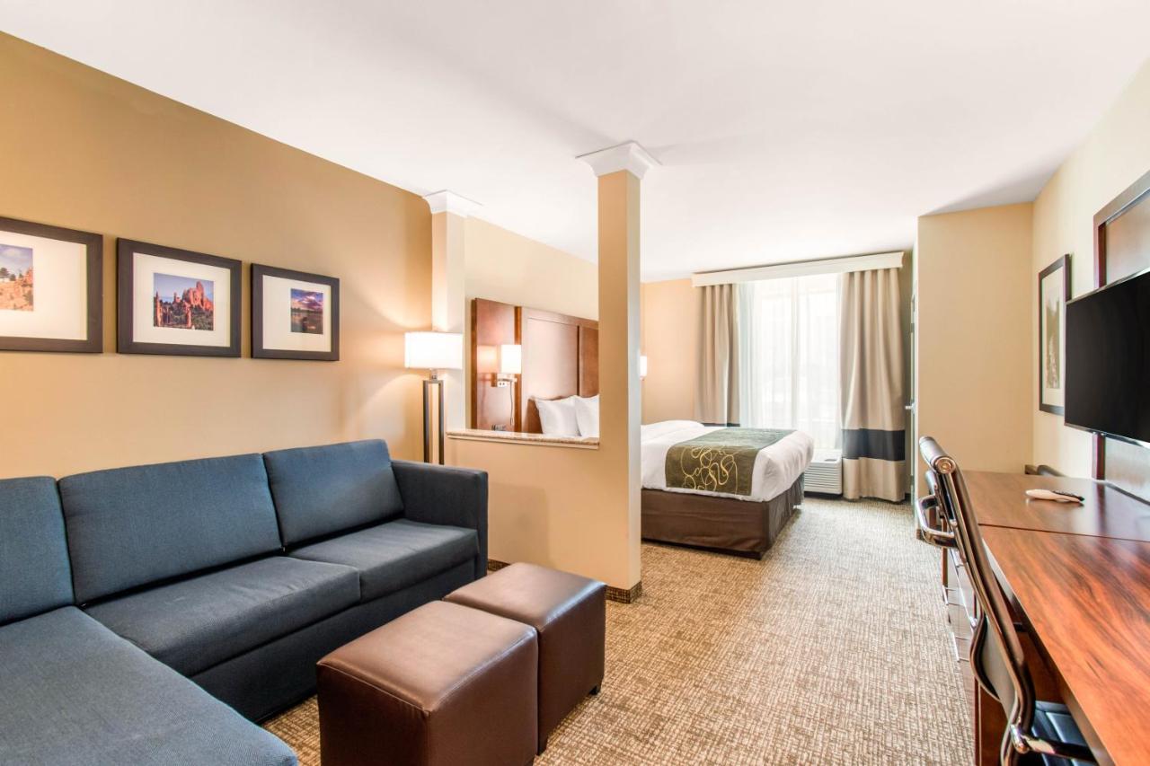 Comfort Suites Denver Near Anschutz Medical Campus Аурора Екстериор снимка